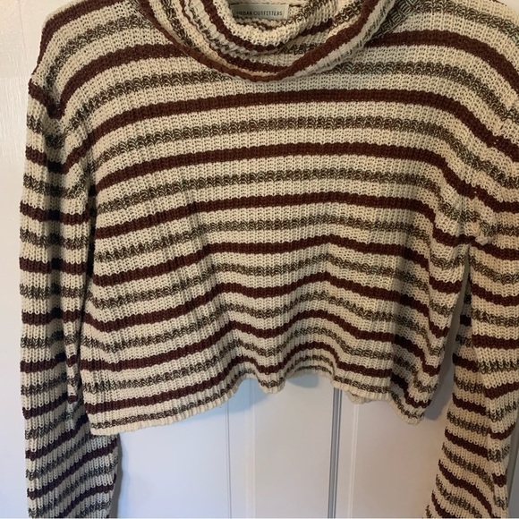 Urban Outfitters Mackenna Striped Turtleneck - Picture 5 of 10